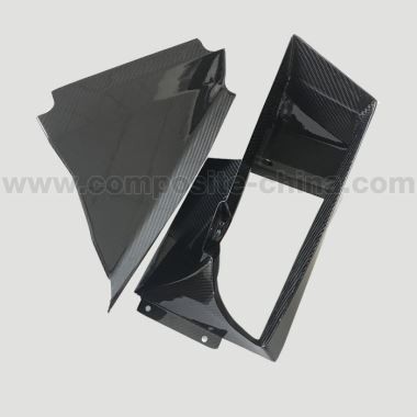 Piese auto din fibra de carbon