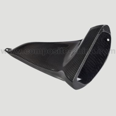 Piese personalizate din fibră de carbon