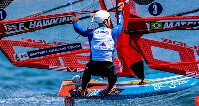 Ligile sportive internaționale și furnizorii de echipamente sportive își unes...